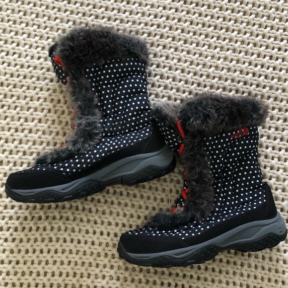 The North Face Nuptse Fur II Boots - Picture 6 of 12